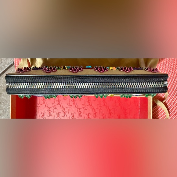 Christian Louboutin Panettone Continental Zippy Wallet LIKE NEW - Picture 5 of 15